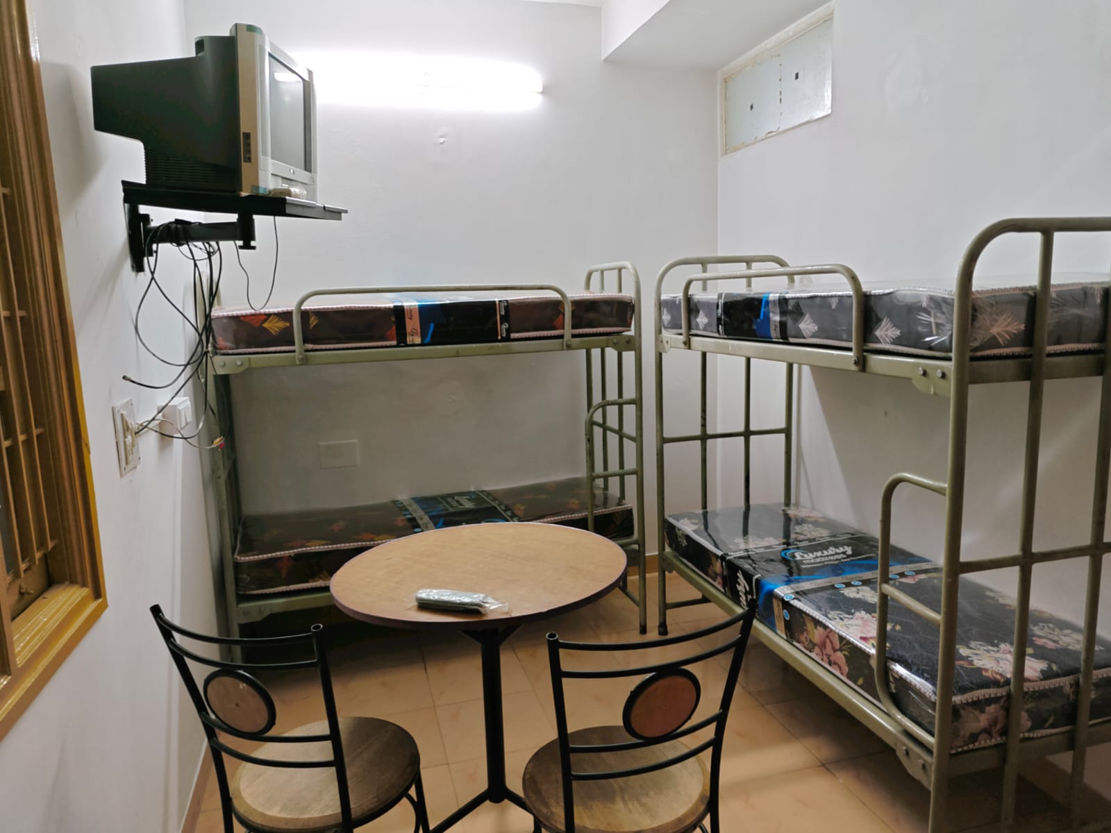Room with Entertainment Facility